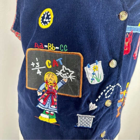 Vintage Teacher Vest Size Medium Red Blue Plaid Button Up Patch Embroidered 90s - Picture 2 of 6